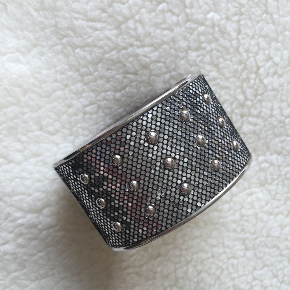 Silver‎ metal wide bracelet